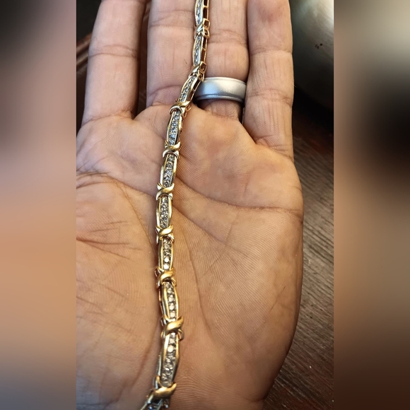 ZALE'S Diamond "X" Bracelet - Picture 5 of 14